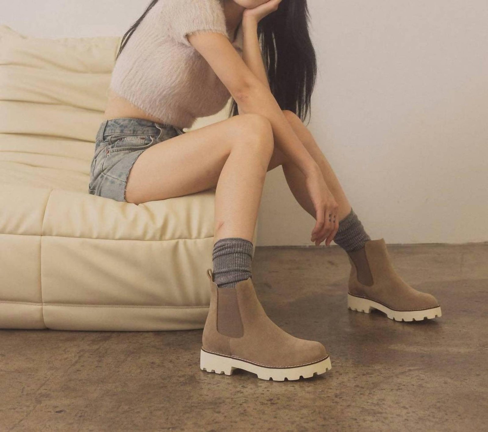 Oasis Society - Women's Gianna Chunky Sole Chelsea Boot - Image 8