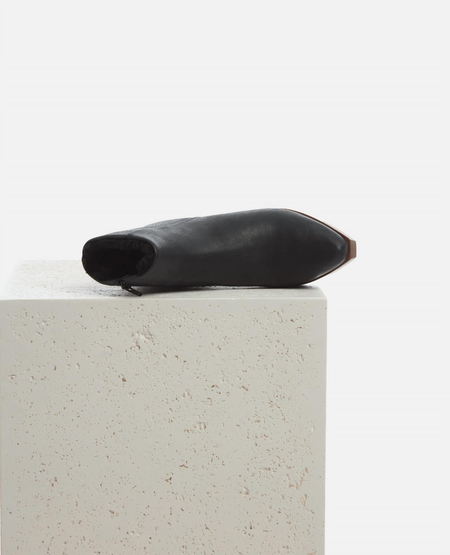 Coclico - Women's Keep Shearling Clog - Image 4