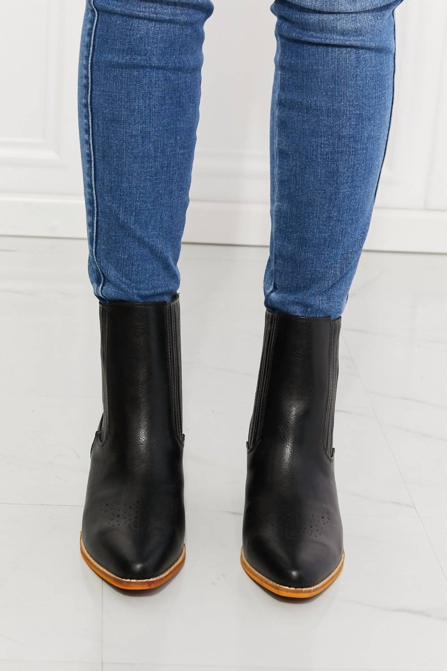 Mmshoes - Women's Love The Journey Chelsea Boots - Image 5