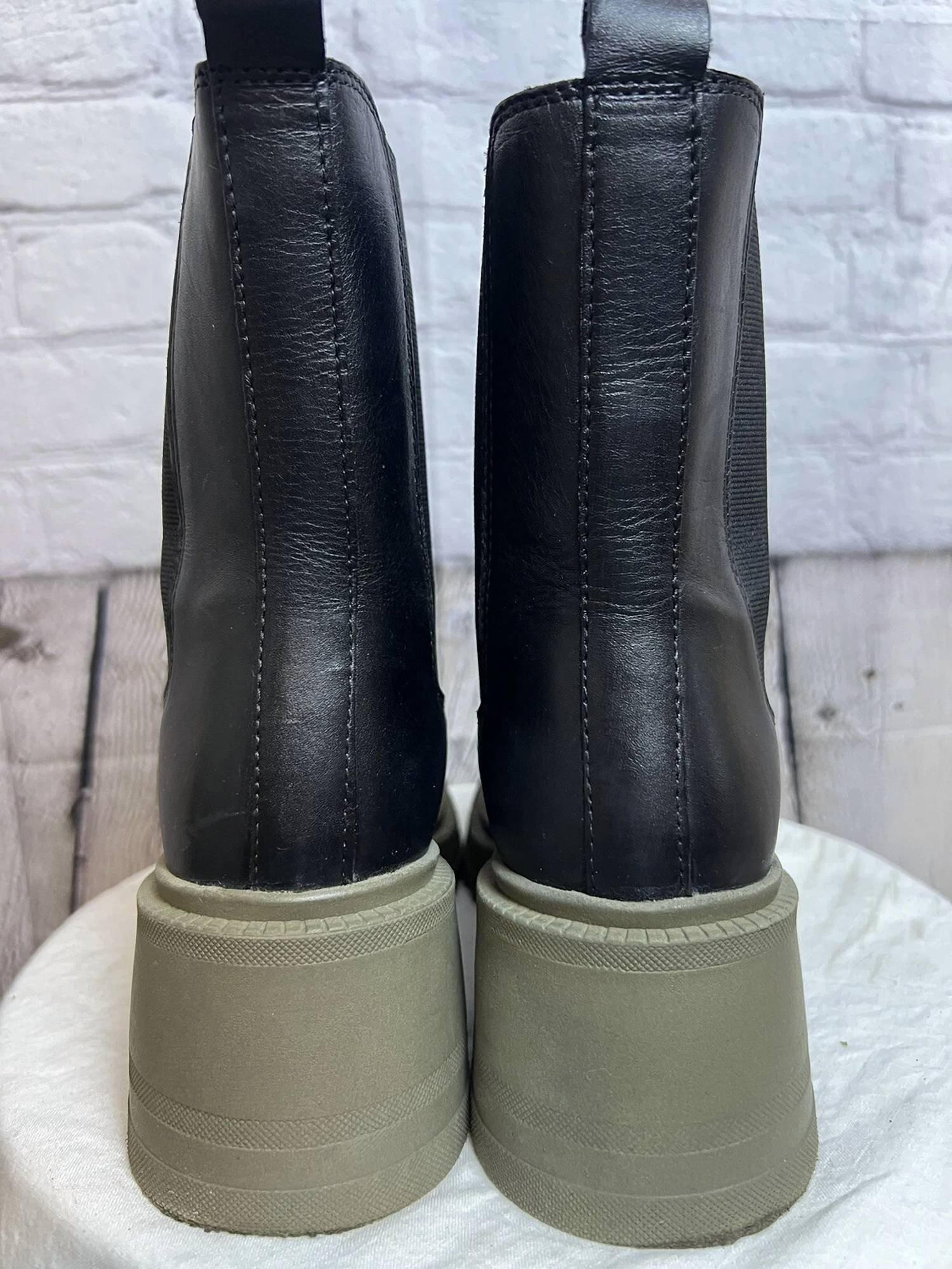 Vince Camuto - Women's Anikaaa Block Heel - Image 2