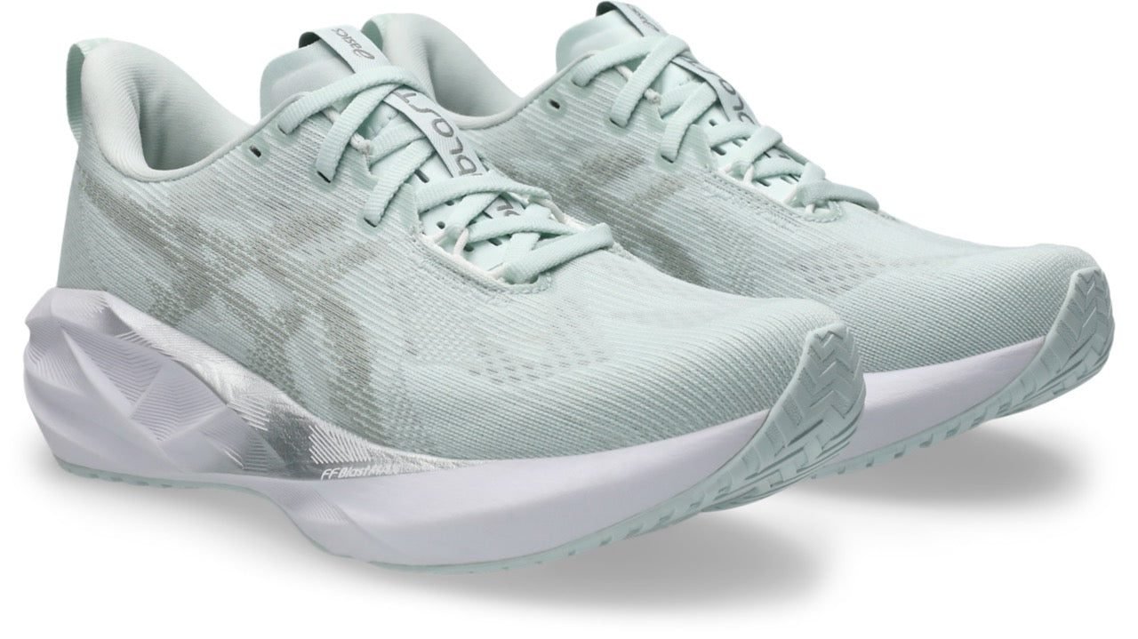 Women's Novablast 5 (300 - Pure Aqua/Seal Grey) - Image 3